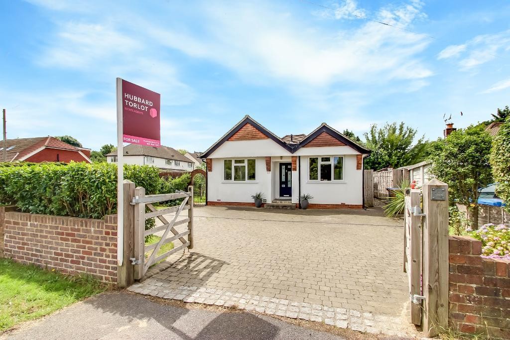 Limpsfield Road, Warlingham, 2 bedroom, Detached Bungalow