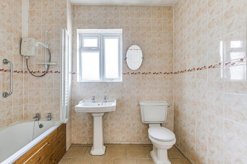 Images for Colliers Water Lane, Thornton Heath