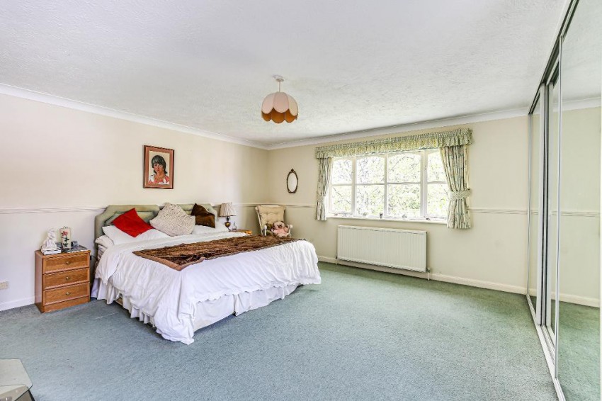 Images for Hillbury Gardens, Warlingham