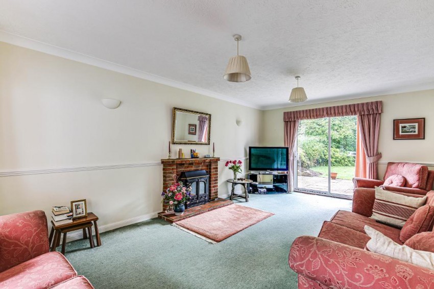 Images for Hillbury Gardens, Warlingham