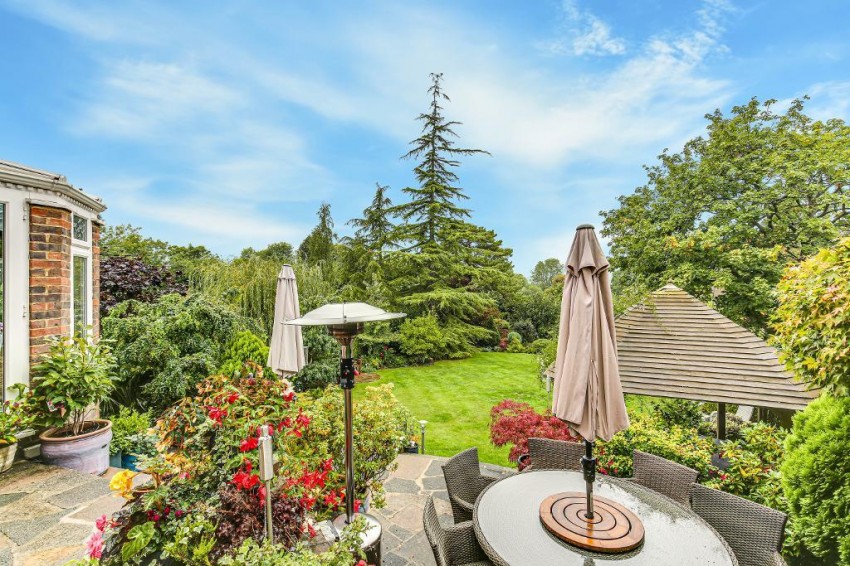 Images for Norfolk Avenue, Sanderstead