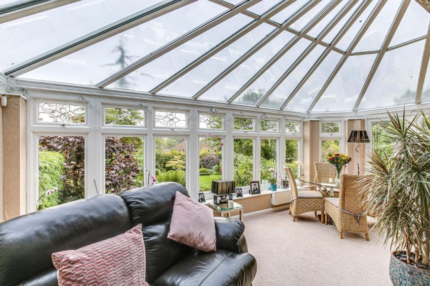 Images for Norfolk Avenue, Sanderstead