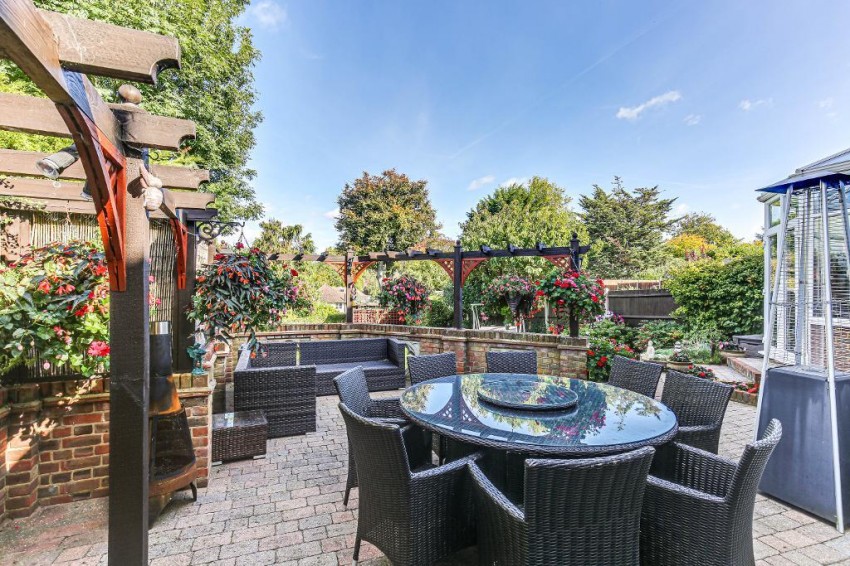 Images for Briton Crescent, Sanderstead