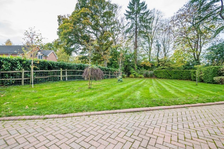 Images for Great Park, Warlingham