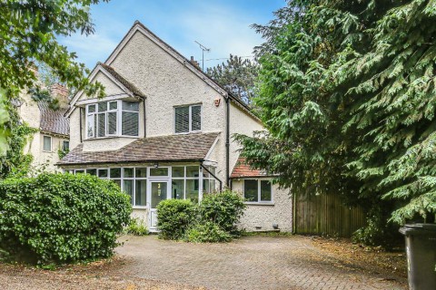 View Full Details for Bramley Close, South Croydon