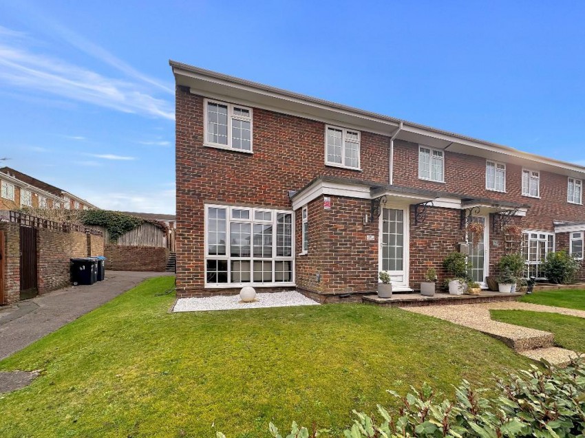 Ridge Langley, Sanderstead, 3 bedroom, End Terraced
