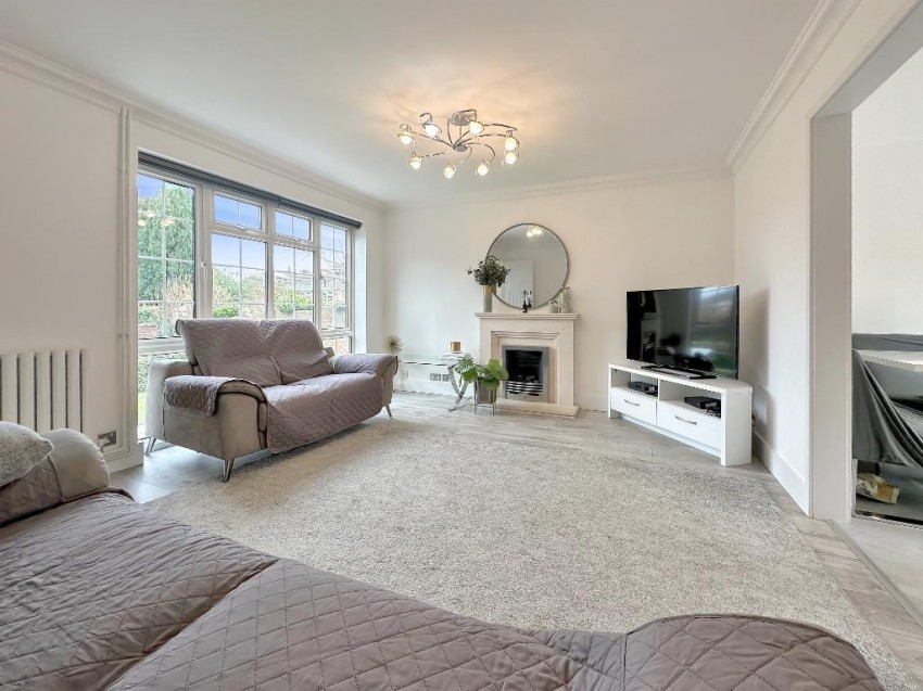 Ridge Langley, Sanderstead, 3 bedroom, End Terraced