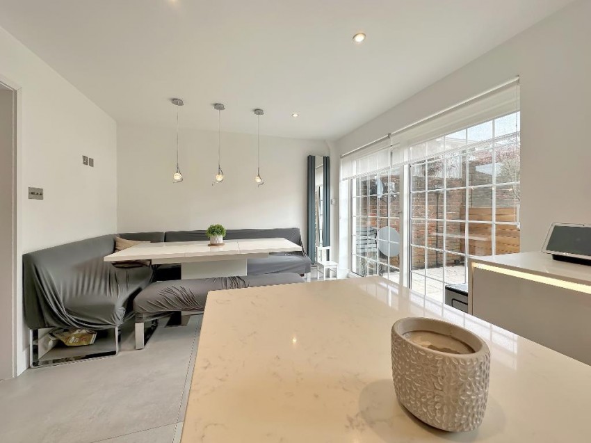 Ridge Langley, Sanderstead, 3 bedroom, End Terraced