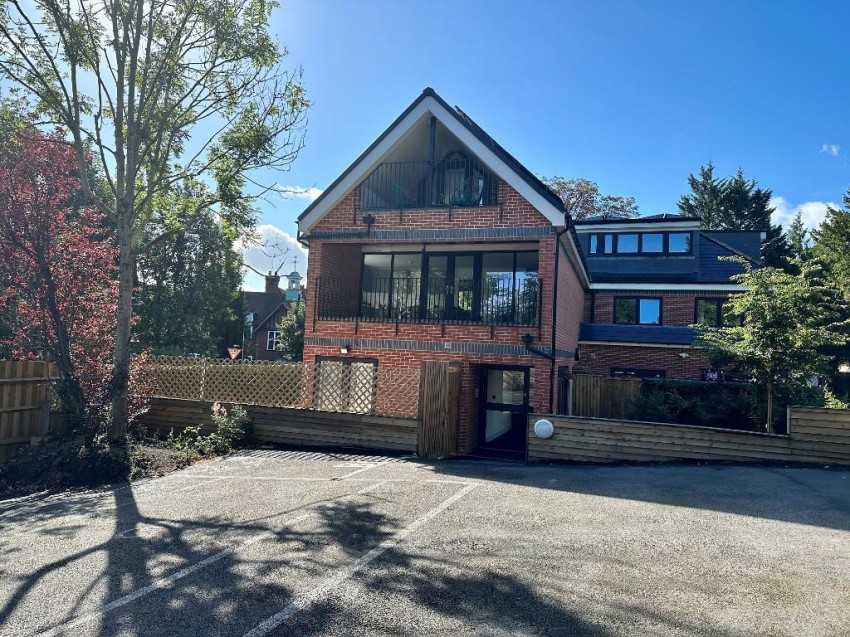 Images for Whyteleafe Hill, Whyteleafe