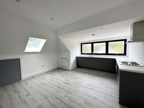 View Full Details for Whyteleafe Hill, Whyteleafe