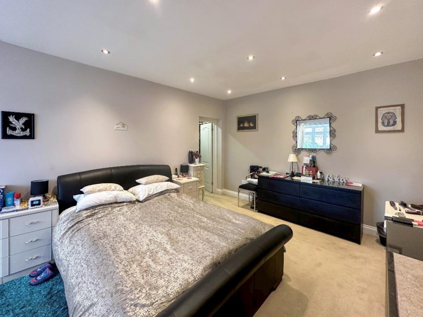 Images for Mitchley View, Sanderstead