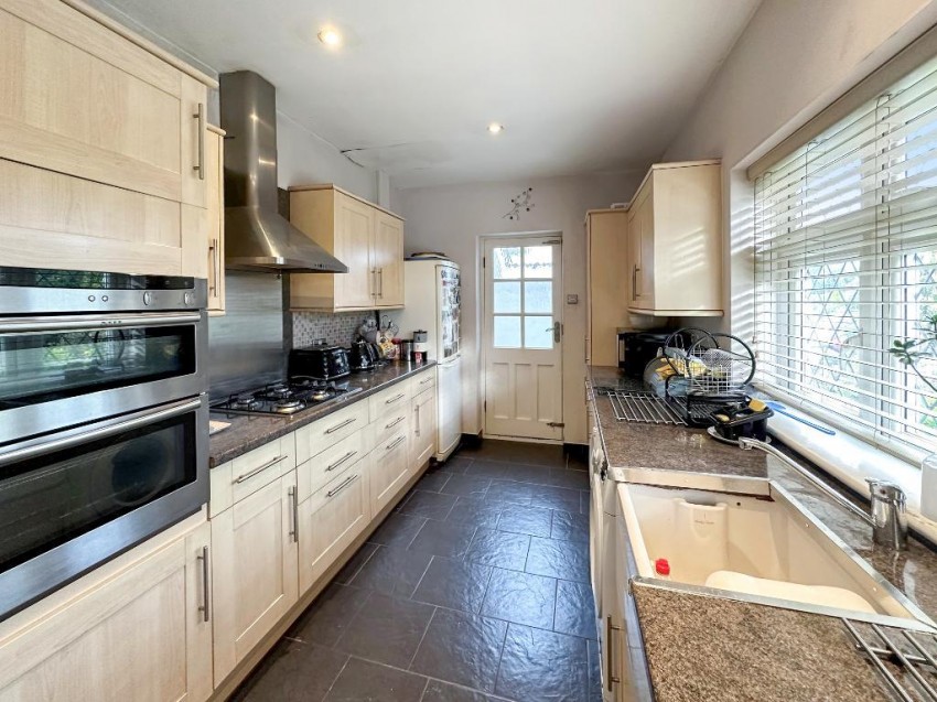 Images for Mitchley View, Sanderstead