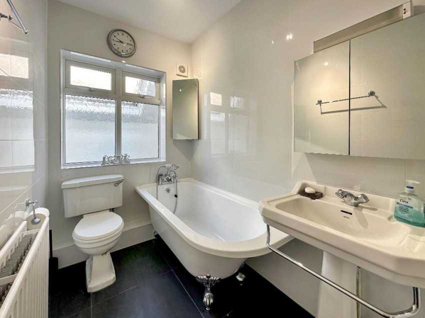Images for Mitchley View, Sanderstead
