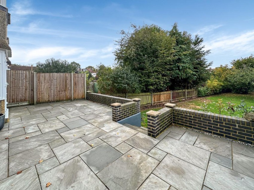 Images for Hillsmead Way, Sanderstead