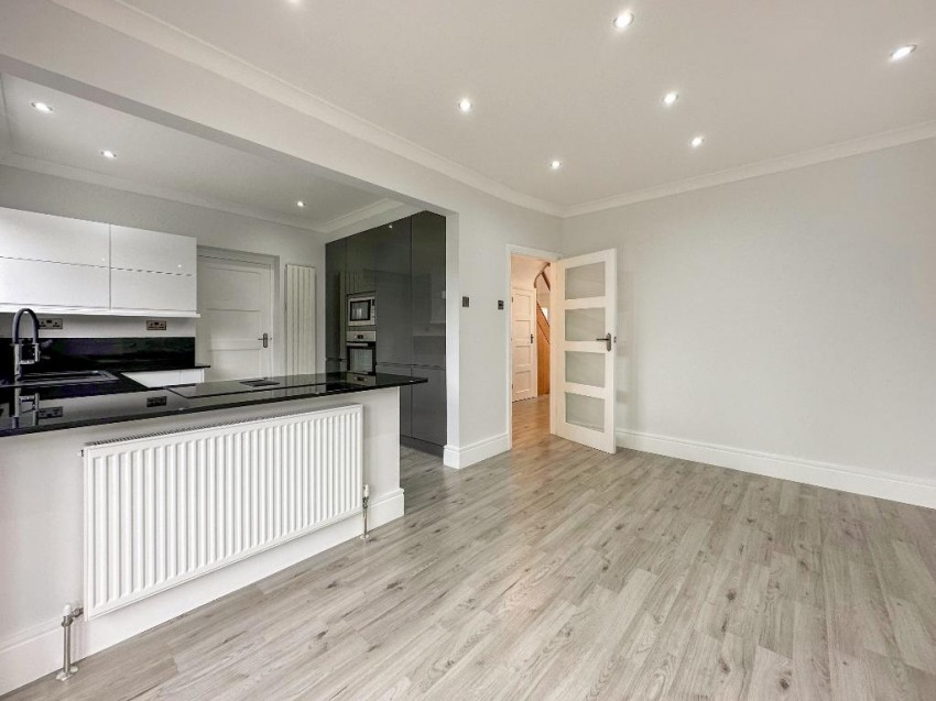 Images for Hillsmead Way, Sanderstead