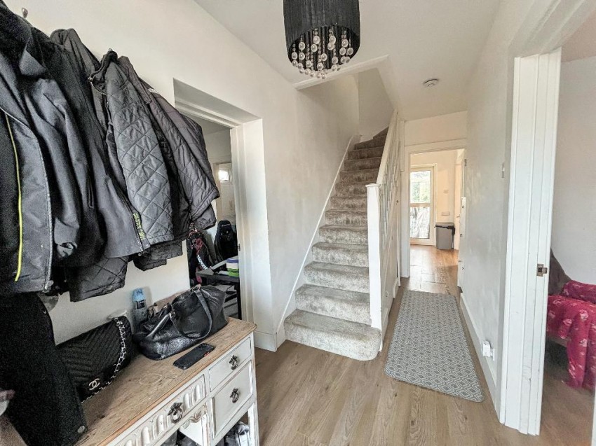 Images for Benhurst Gardens, South Croydon