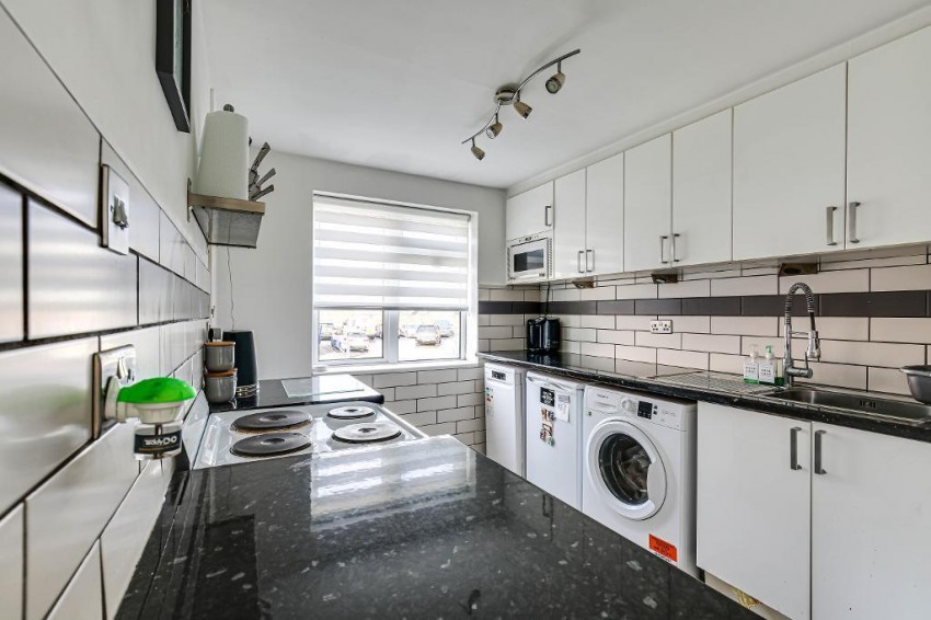 Images for Crescent Road, Caterham