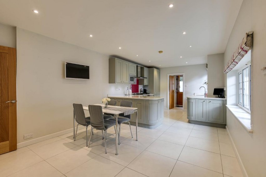 Images for Park View Road, Woldingham