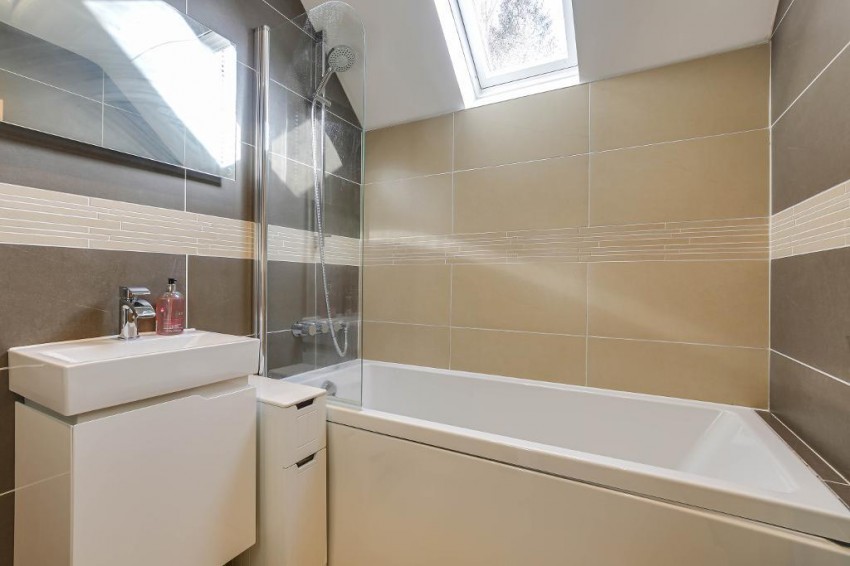 Images for Park View Road, Woldingham