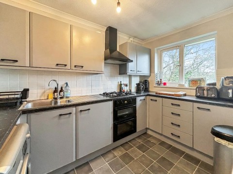 View Full Details for Hartscroft, South Croydon