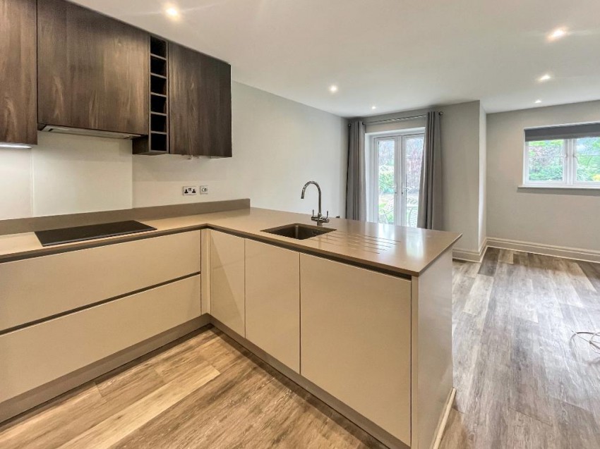 Images for Limpsfield Road, Warlingham