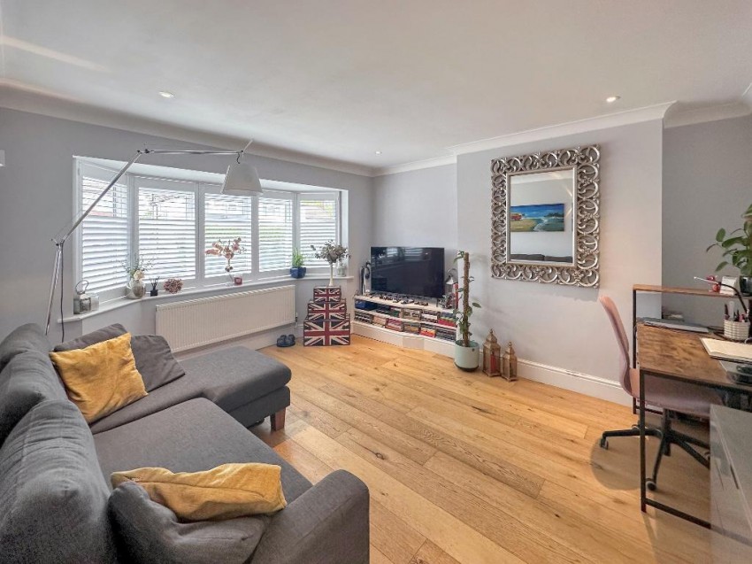 Images for Harewood Gardens, Sanderstead