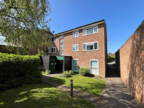 View Full Details for Middlefields, Croydon