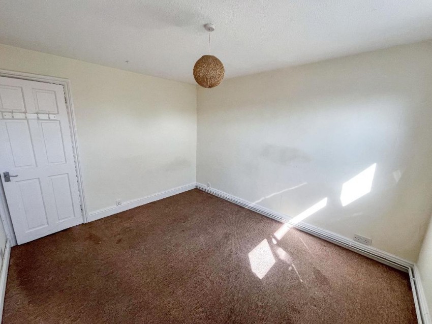 Images for Middlefields, Croydon