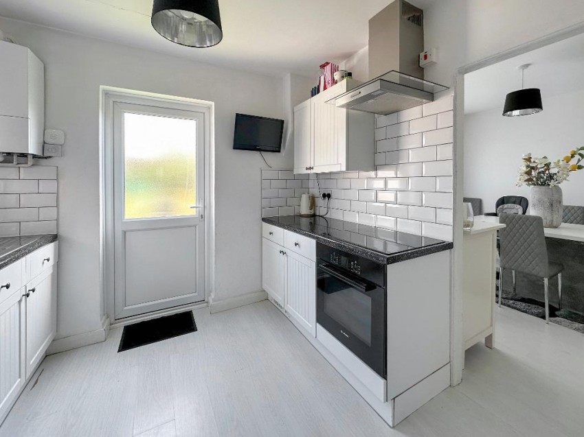 Images for Harewood Gardens, Sanderstead