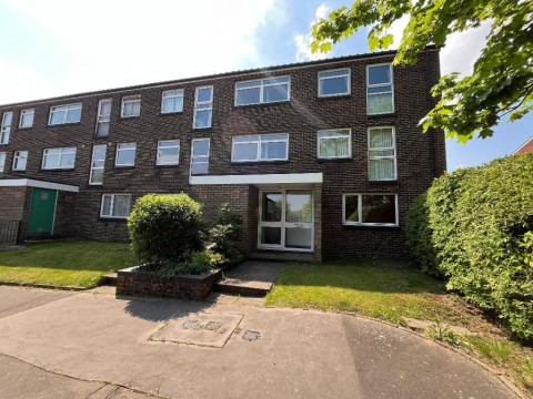 View Full Details for Woodpecker Mount, South Croydon