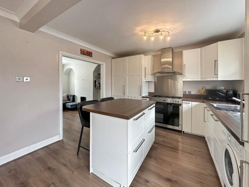 Images for Alexandra Road, Warlingham