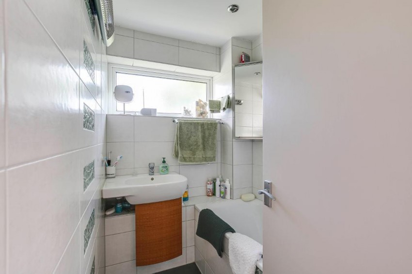 Images for Redwing Close, South Croydon