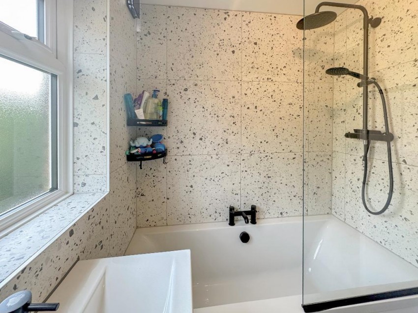 Images for Meadway, Warlingham