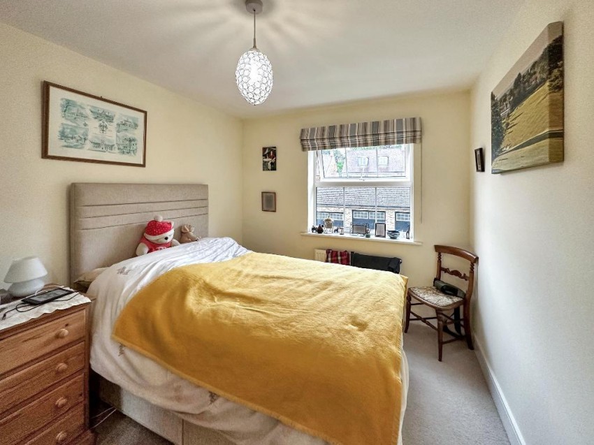 Images for White Hill Close, Caterham