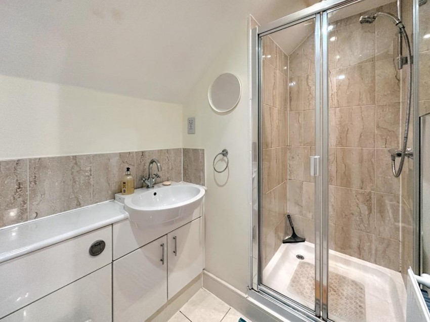 Images for White Hill Close, Caterham