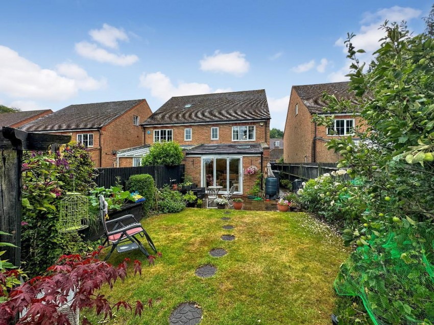 Images for White Hill Close, Caterham