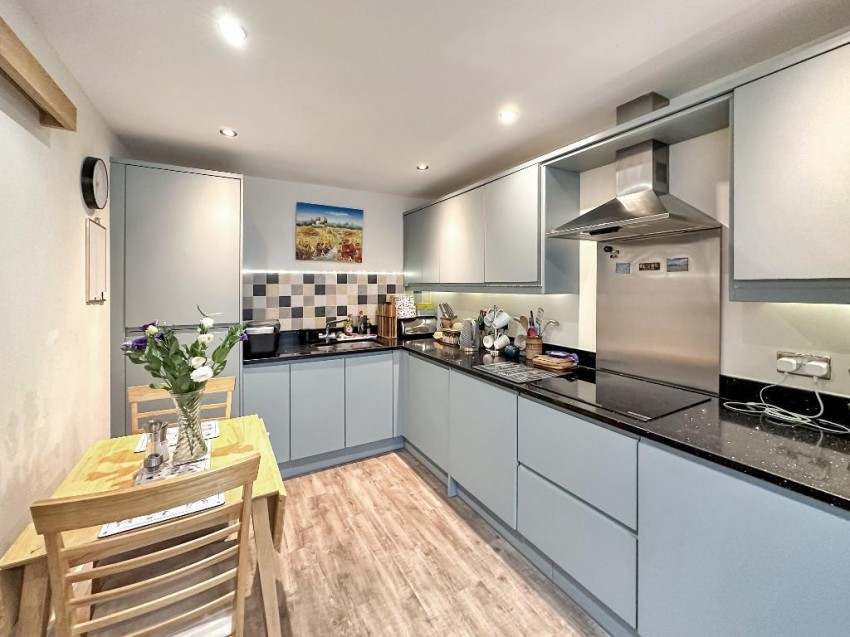 Images for White Hill Close, Caterham