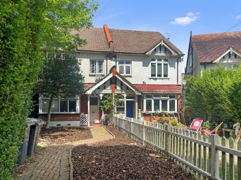 View Full Details for Blenheim Crescent, South Croydon