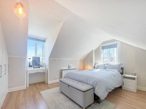 View Full Details for Dering Road, Croydon