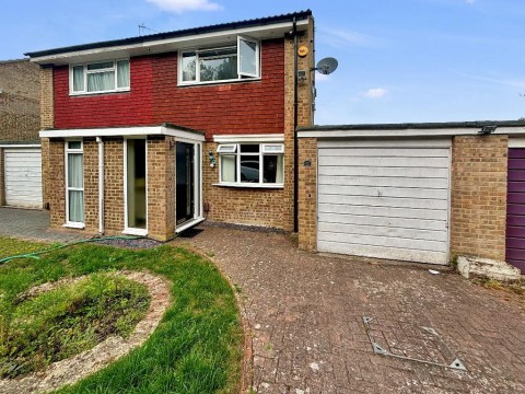 View Full Details for Quail Gardens, South Croydon