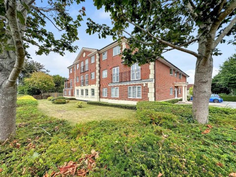 View Full Details for Sanderstead, South Croydon