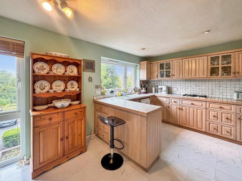 View Full Details for Linton Glade, South Croydon