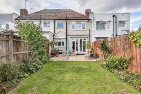 View Full Details for Benhurst Gardens, South Croydon