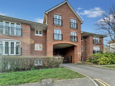 View Full Details for Croydon Road, Caterham