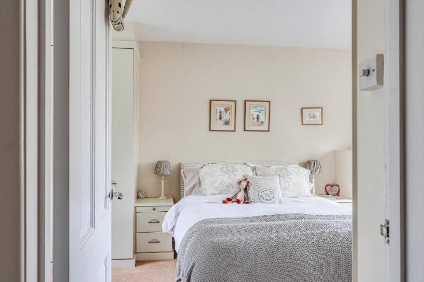 Images for Kingswood Way, South Croydon