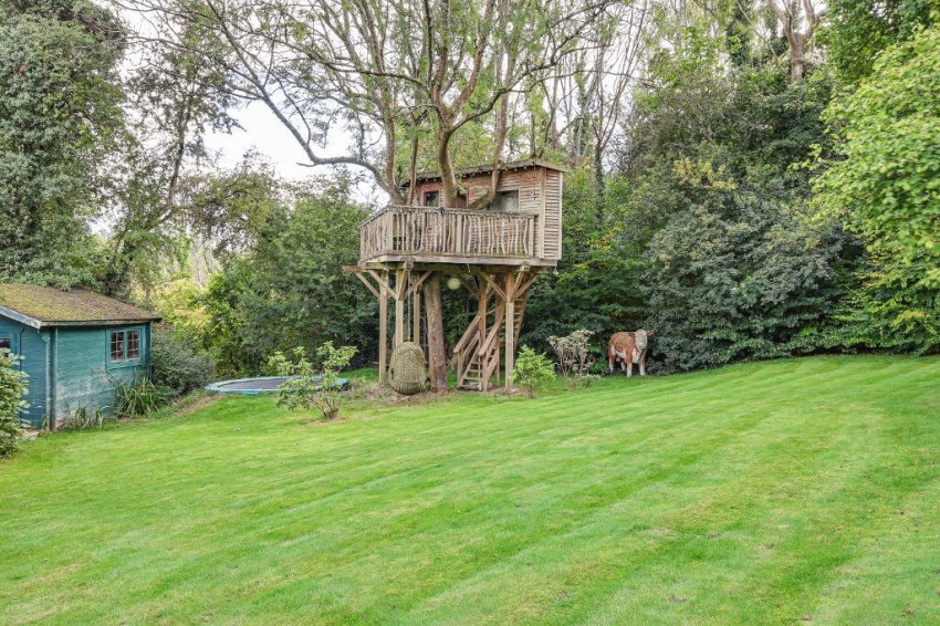 Images for Kingswood Way, South Croydon