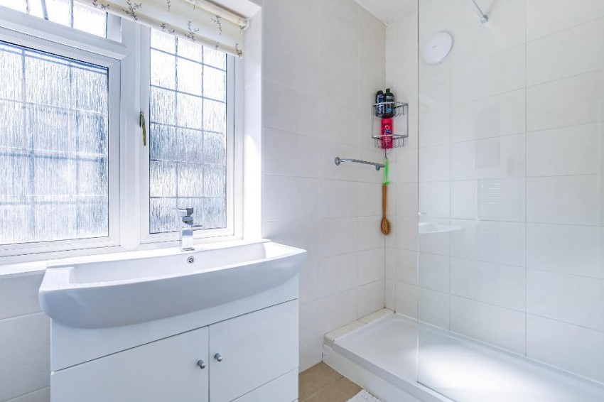 Images for Manor Way, South Croydon