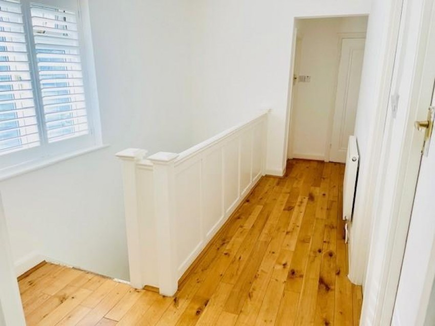 Images for Manor Way, South Croydon