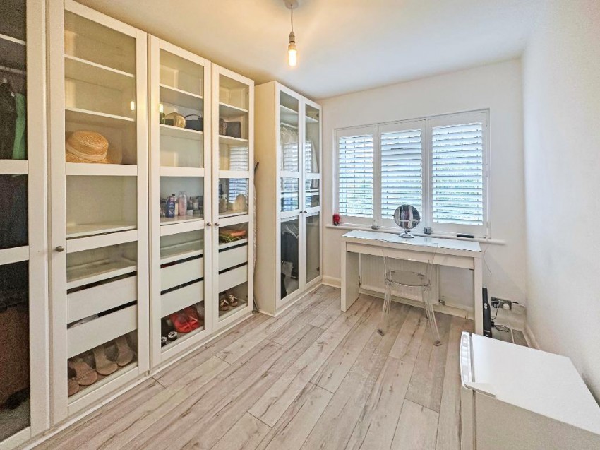 Images for Manor Way, South Croydon