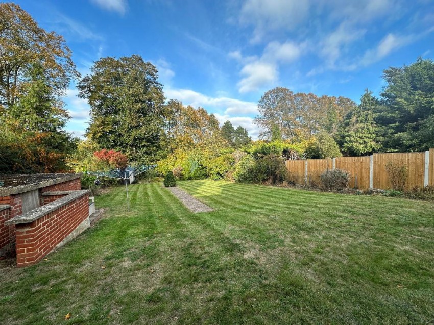 Images for Manor Way, South Croydon